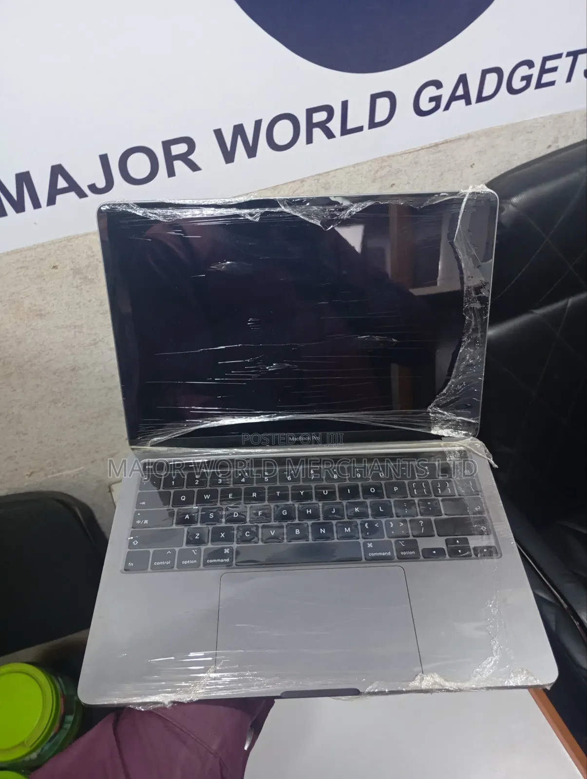 Laptop Apple MacBook Pro 2020 16GB Intel Core I5 SSD 512GB