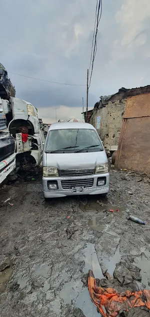 Suzuki APV Minibus 2010 Silver