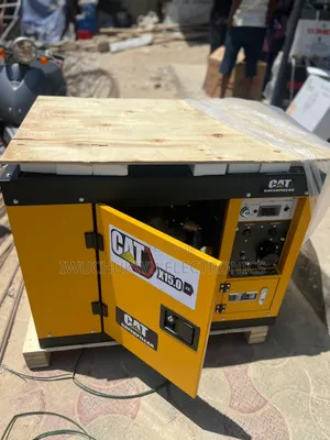 Original Cat Caterpillar Model X15 13.5kva Diesel Soundproof Generator