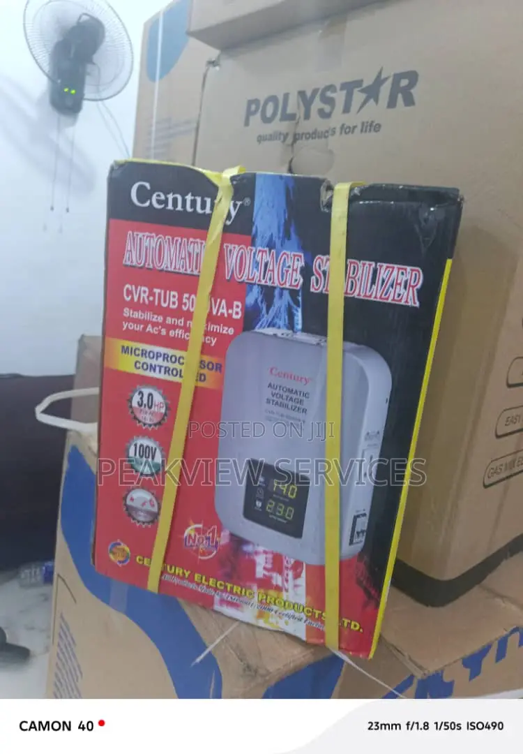 Wall Grip Voltage Stabilizer 5000w Century