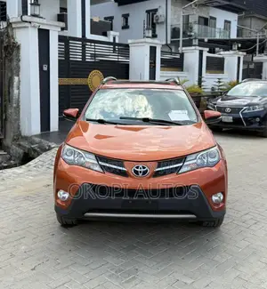 Toyota RAV4 2016 Pink
