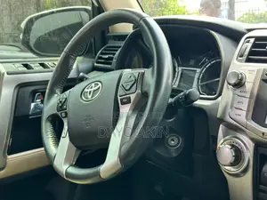 Toyota 4-Runner 2015 White
