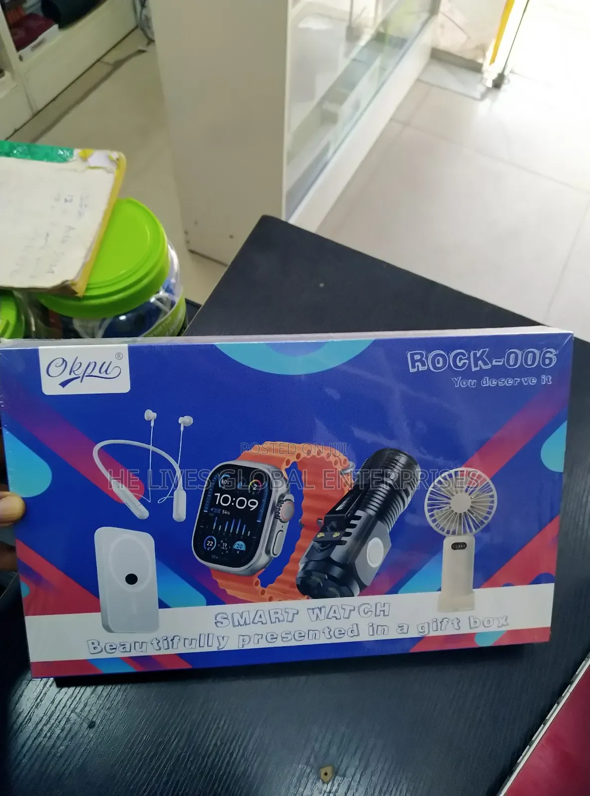 Ultra Smart Watch With Accessories