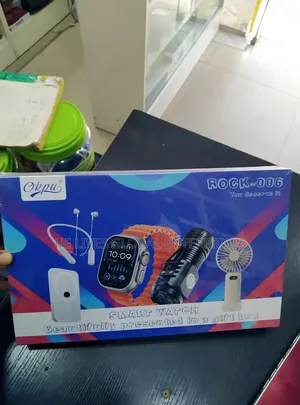 Ultra Smart Watch With Accessories