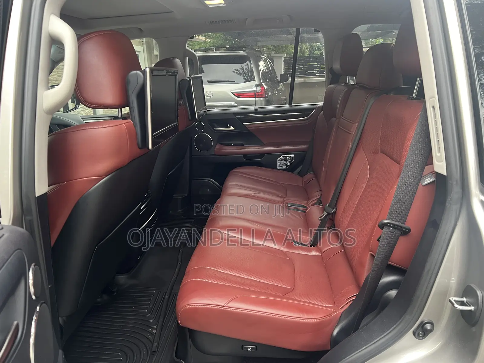 Lexus LX 570 AWD 2017 Silver