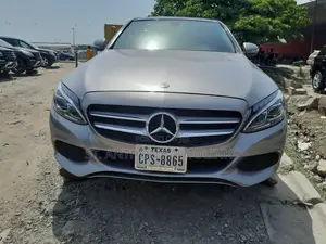 Mercedes-Benz C300 Sport 4Matic Sedan AWD (2.0L 4cyl 7A) 2017 Gray