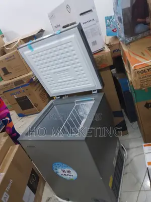 Compact Yet Spacious – Aeon 100l Chest Freezer