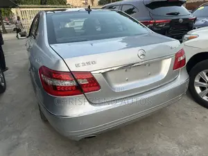 Mercedes-Benz E350 Base 4dr Sedan RWD (3.5L 6cyl 7A) 2012 Silver