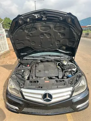 Mercedes-Benz C300 Sport 4Matic Sedan AWD (3.5L 6cyl 7A) 2013 Black