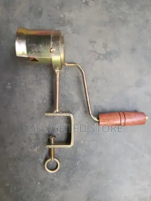 Multifunctional Hand Crank Manual Thresher Corn Machine