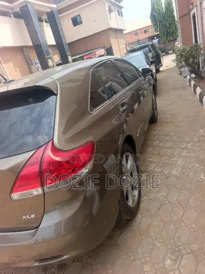 Toyota Venza 2013 Gold