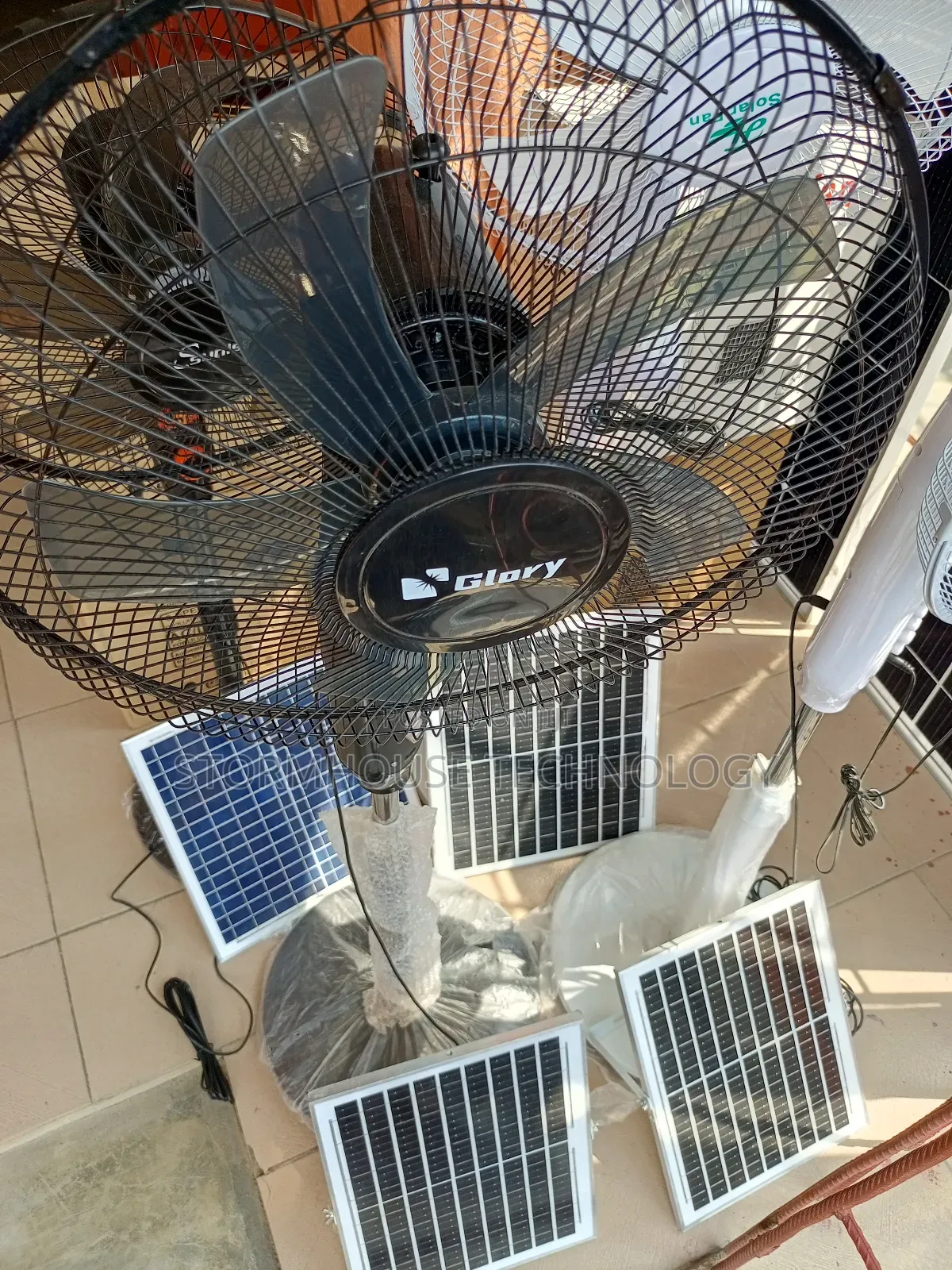 Solar 16" Fan