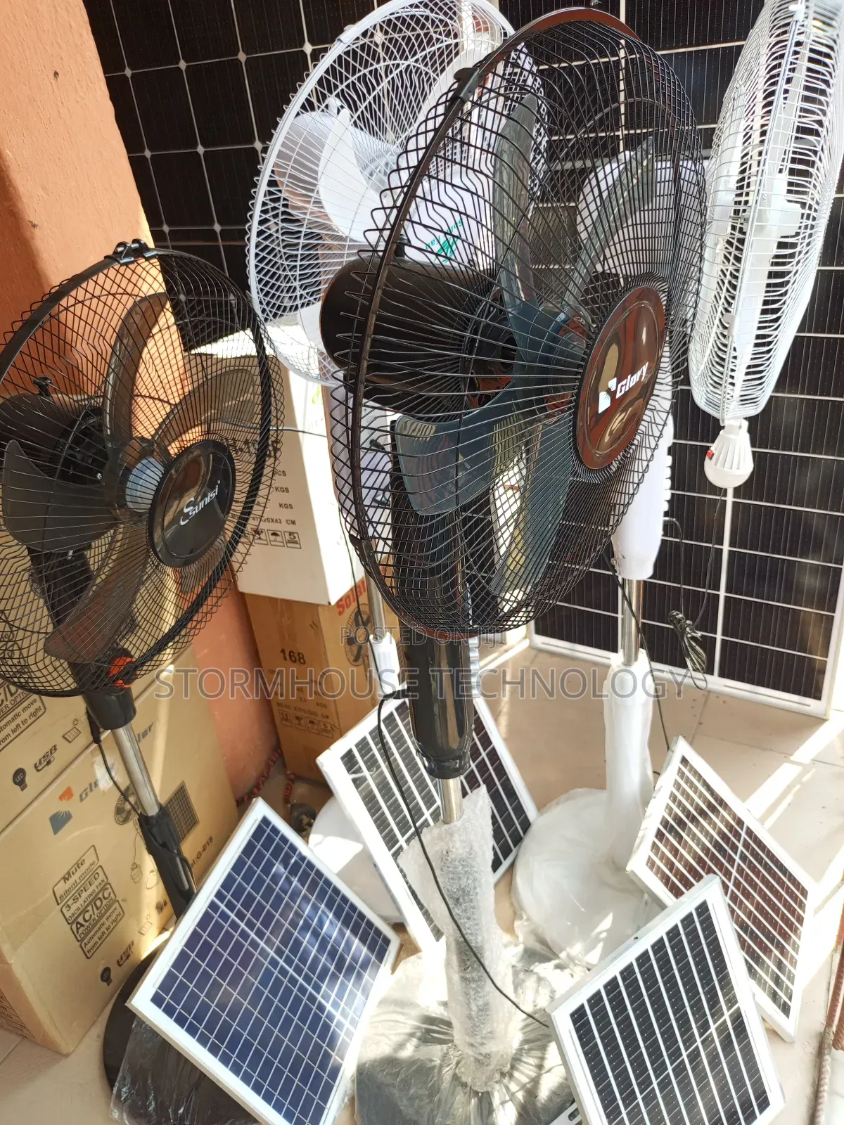 Solar 16" Fan