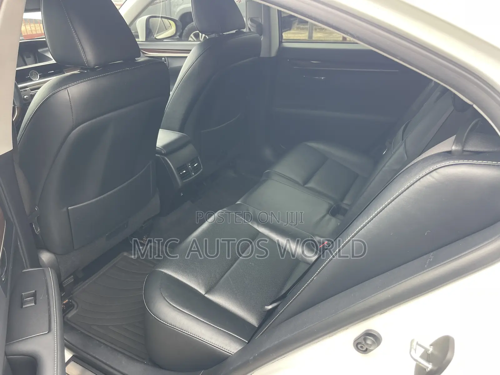 Lexus ES 2014 White