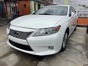 Lexus ES 2014 White