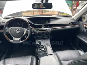 Lexus ES 2014 White