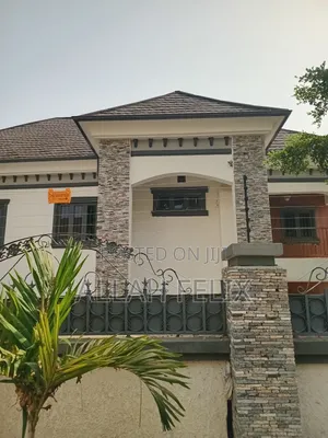 6bdrm Duplex in Maitama for sale
