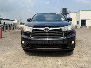 Toyota Highlander XLE V6 4x4 (3.5L 6cyl 6A) 2016 Black