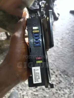 Fuse Box Panel Toyota Venza