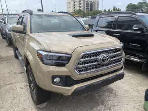 Toyota Tacoma TRD Sport 2017 Gold