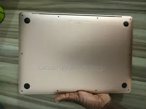 Laptop Apple MacBook Air 2020 8GB Intel Core i5 SSD 512GB