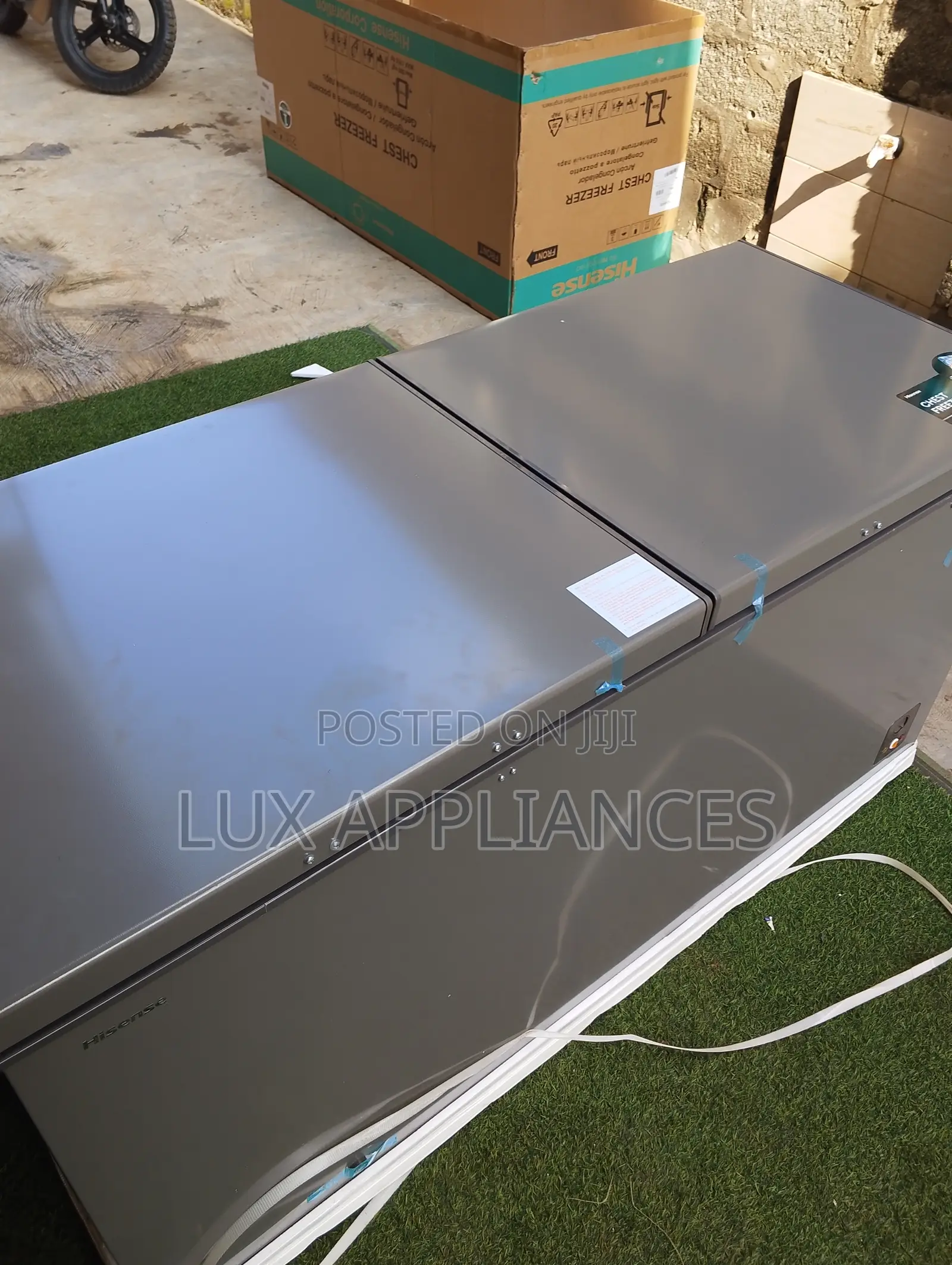 High-Performance, Energy-Efficient Freezer