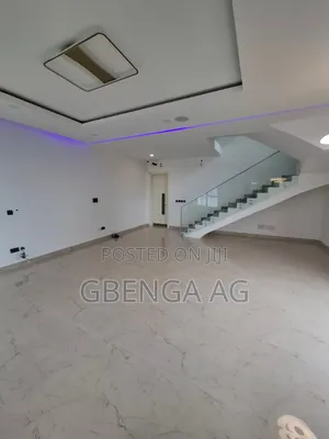 5bdrm Duplex in Lekki Lagos for sale