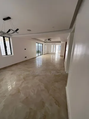 5bdrm Duplex in Lekki for sale