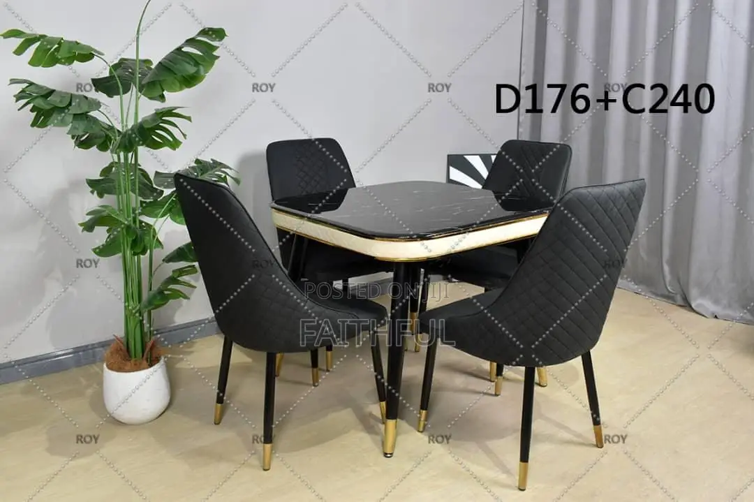 Dining Set by 4