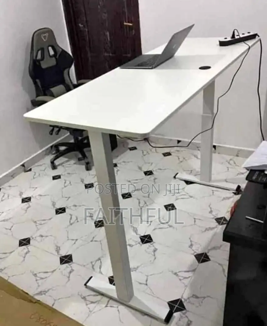 Electric Adjustable Table
