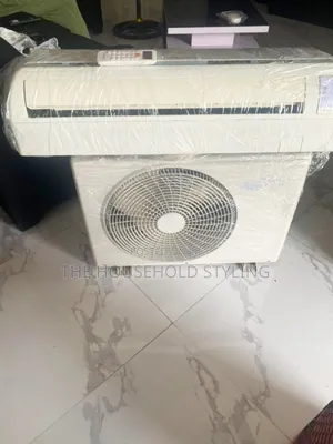 Low Voltage Samsung 1hp Air Conditioner+ Warranty