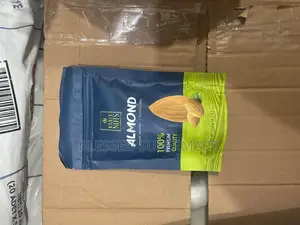 100% Premium Almonds