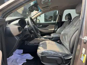 Hyundai Santa Fe 2018 Brown