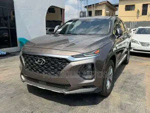 Hyundai Santa Fe 2018 Brown