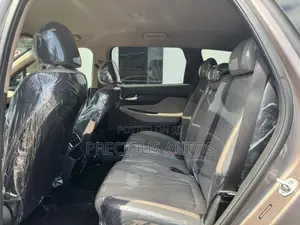 Hyundai Santa Fe 2018 Brown