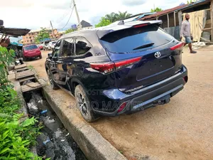 Toyota Highlander 2023 Black