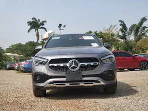 Mercedes-Benz GLA 250 2021 Black