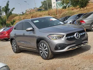 Mercedes-Benz GLA 250 2021 Black