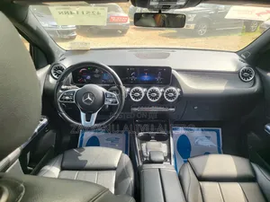 Mercedes-Benz GLA 250 2021 Black