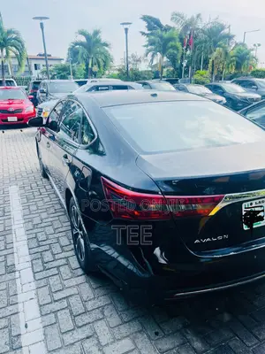 Toyota Avalon XLE FWDSedan (3.6L 6cyl 6A) 2016 Black
