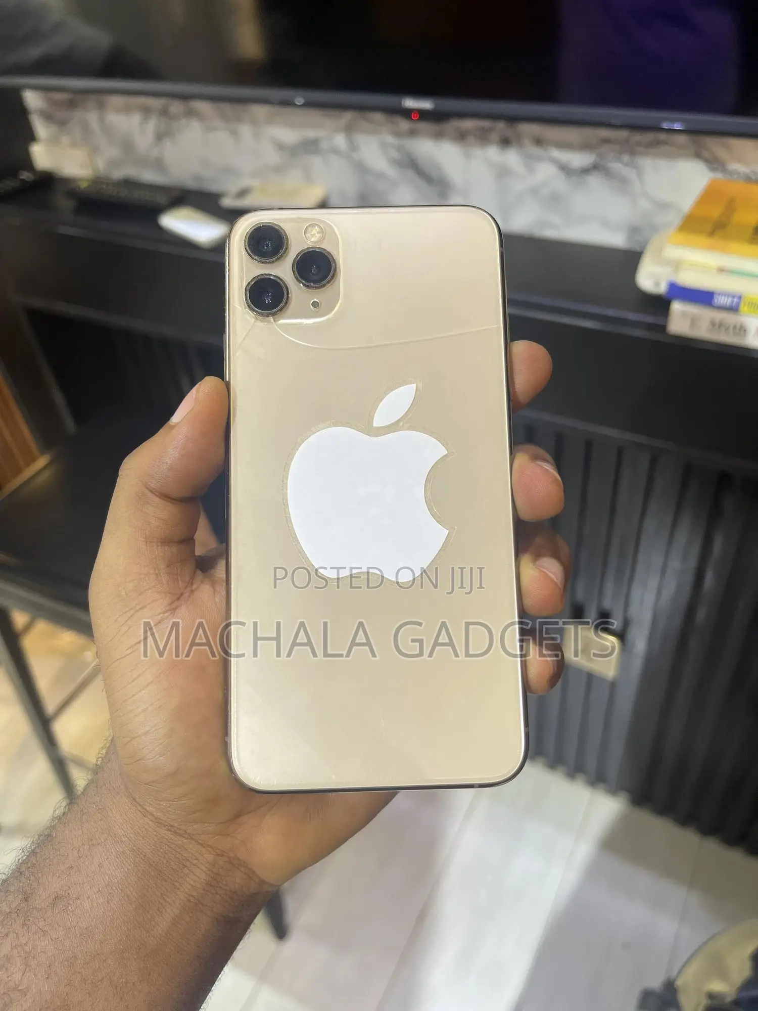 Apple iPhone 11 Pro Max 64 GB Gold