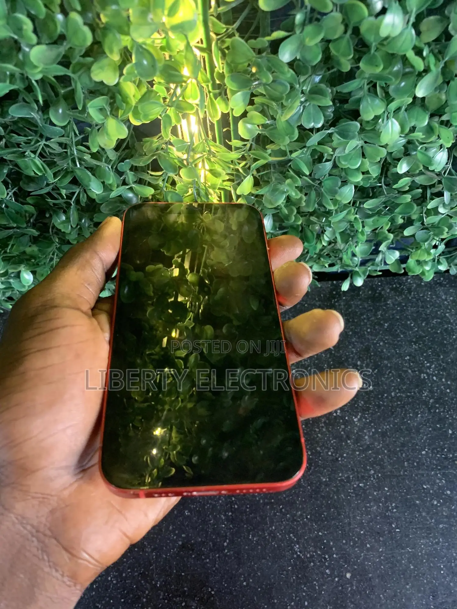 Apple iPhone 12 64 GB Red