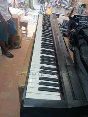 Weighted Yamaha 88keys Piano With Usb/Touch Response/Transpose