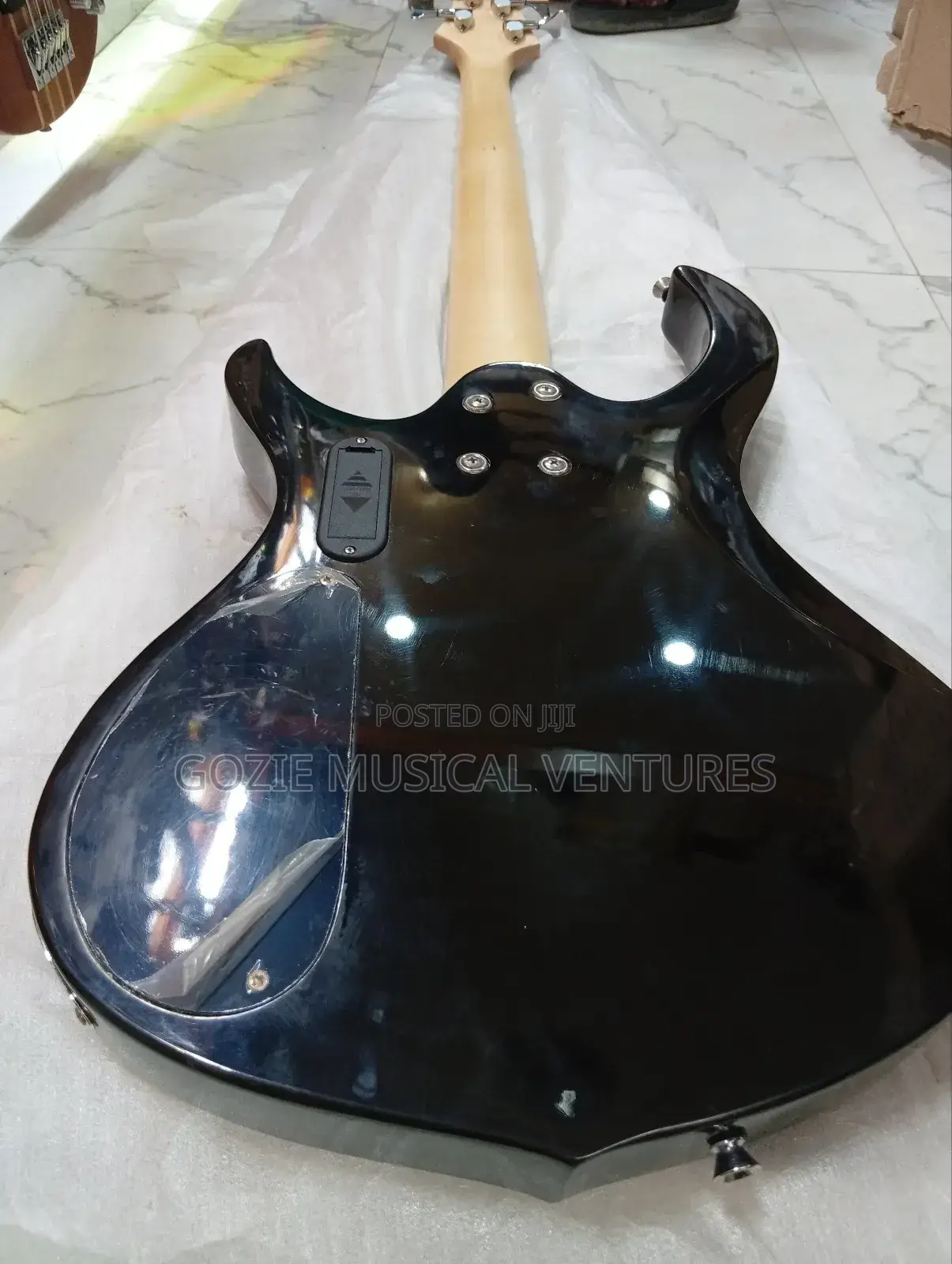Fender Five String Active Bass Electric Guitar 