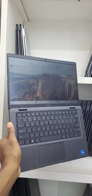 Laptop Dell Latitude 7320 16GB Intel Core I5 SSD 256GB