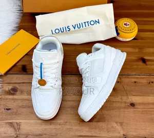 *High Quality Louis Vuitton Sneaker