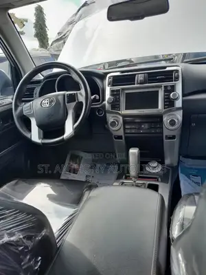 Toyota 4-Runner Limited 4dr 4x4 (4.0L 6cyl 5A) 2016 Silver