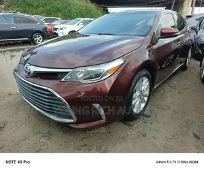 Toyota Avalon Limited 4dr Sedan (3.5L 6cyl 6A) 2015 Red