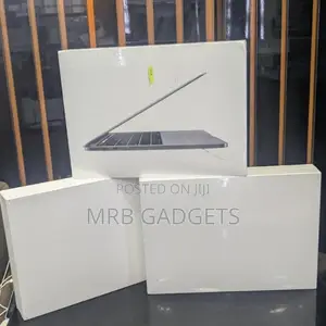 New Laptop Apple MacBook Pro 2019 8GB Intel Core i5 SSD 256GB