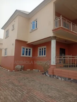 4bdrm Duplex in Kurudu for sale